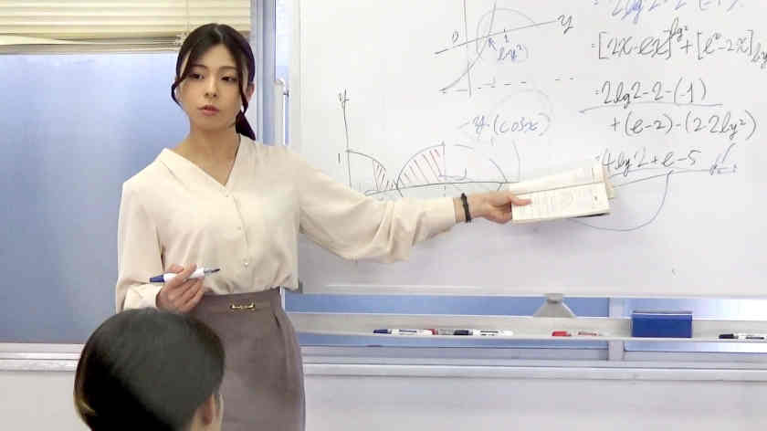 224ISRD-022丝袜美腿岬あずさ