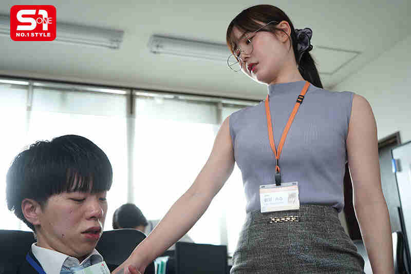 snos00250丝袜美腿OL